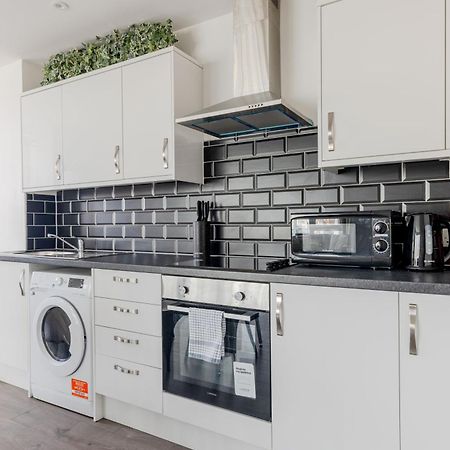 קינגסטון אפון תמז Vertigo Boutique Sleeps 4 London מראה חיצוני תמונה