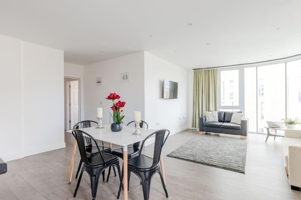 קינגסטון אפון תמז Vertigo Boutique Sleeps 4 London מראה חיצוני תמונה